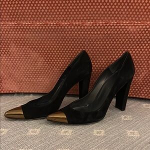 Stuart Weitzman Elegant Black and Gold Women's Heels